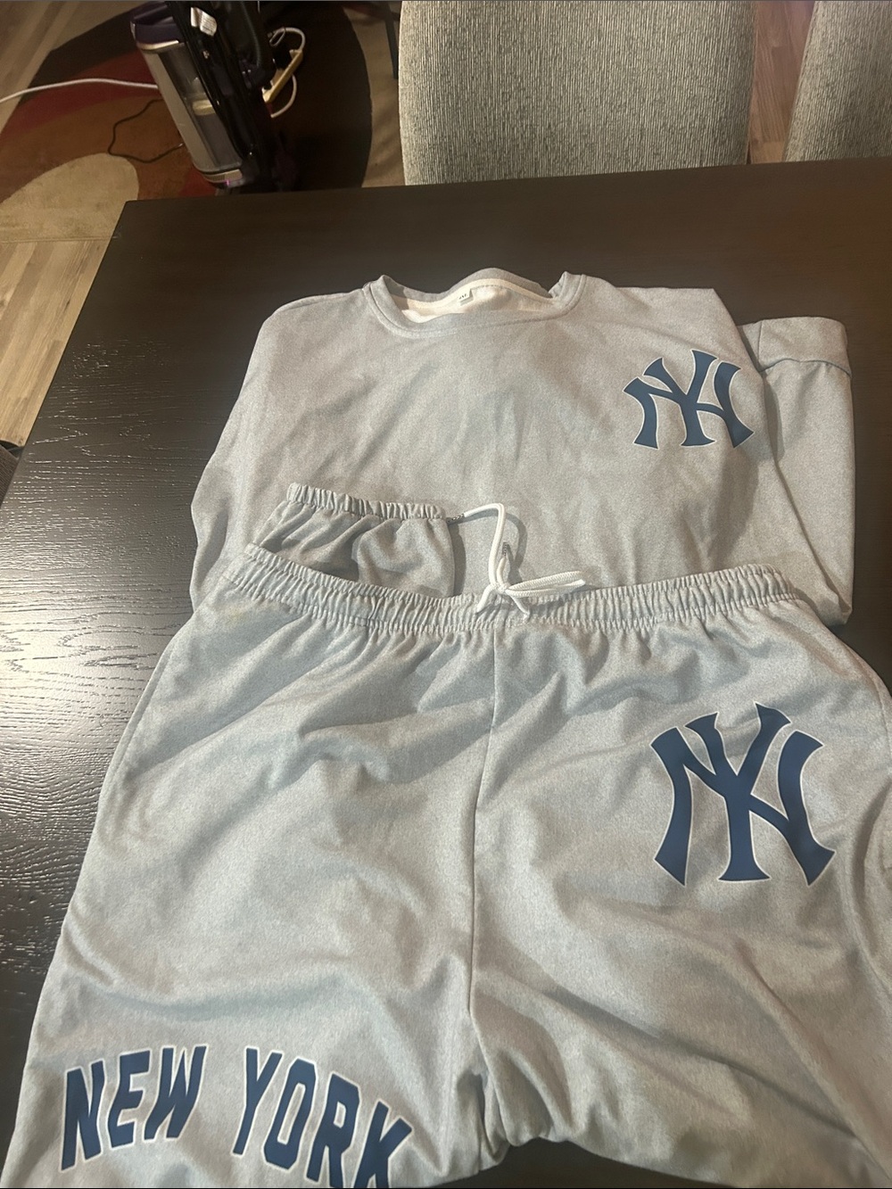 Men's Light Gray NY Logo Sweatpants - Athletic Joggers Set